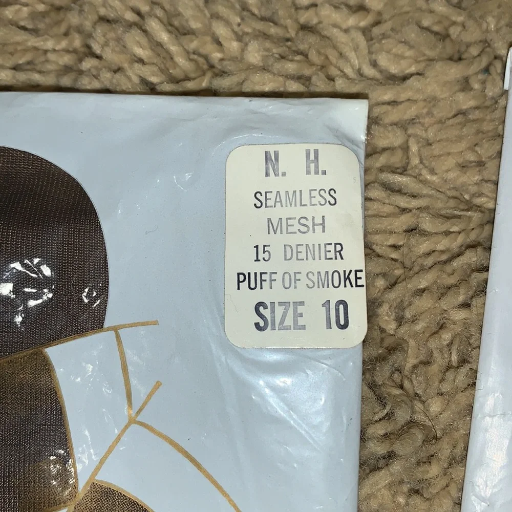 New! Antique Vintage 4 packs of hosiery - Picture 3 of 13